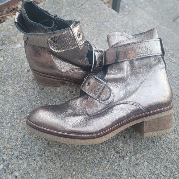 Eric Michael, Justina, Metallic Boot, Size 40 (81/2-9) - Picture 8 of 9